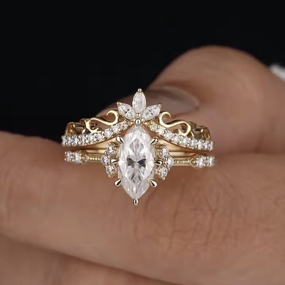 3.5 Carat Total Weight * 2 PC Marquise-cut Solitaire Ring & Band Size 6 US